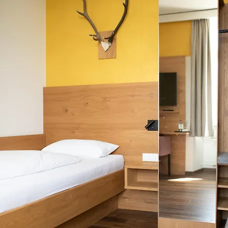 Landgasthof Hirschen Gasthuis 3*