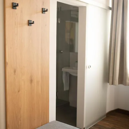 بيت ضيافة Landgasthof Hirschen Albbruck