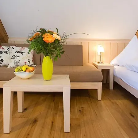 Landgasthof Hirschen 3* 알브룩
