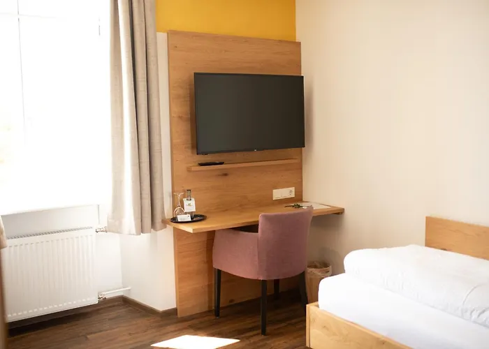 بيت ضيافة Landgasthof Hirschen 3*